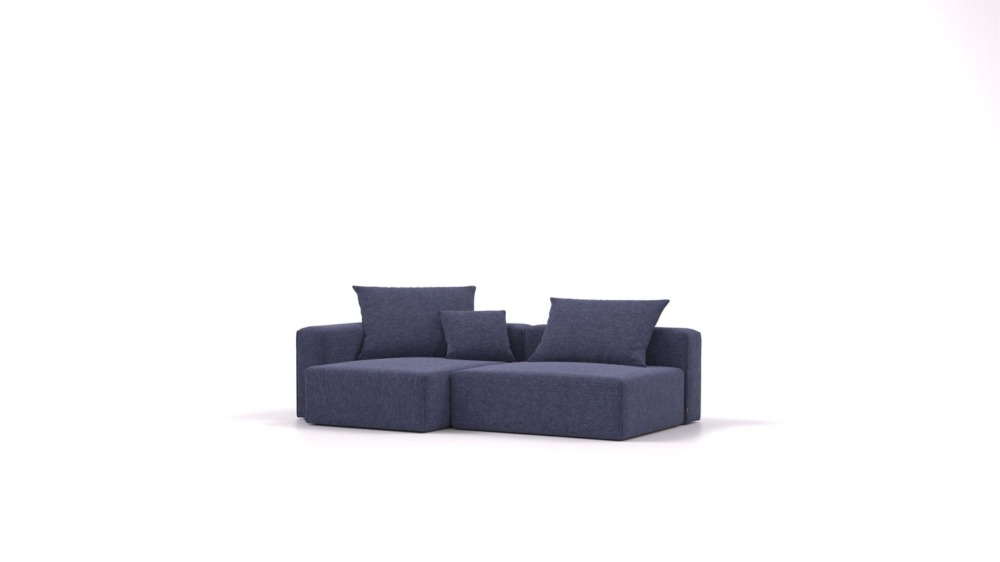 Bard S, modularna sedežna garnitura FEYDOM v tkanini Velare ET-80 Noble Blue, pogled od spredaj
