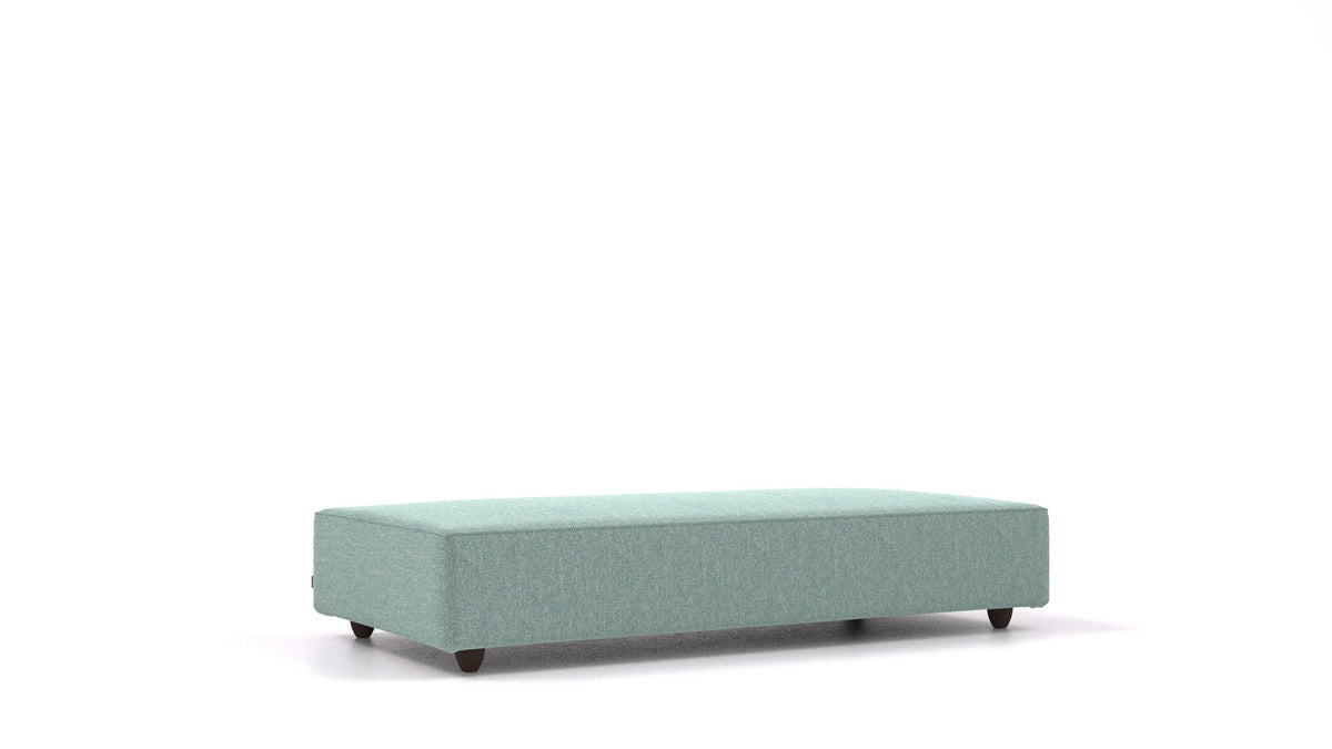 Cascais L, element modularne sedežne FEYDOM v tkanini Alure DE-75 Pastel Blue, temne noge, pogled od spredaj