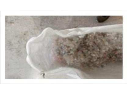 OIKO Fotelj+ z leseno mizico &ndash; Hrbtne blazine z mešanim polnilom